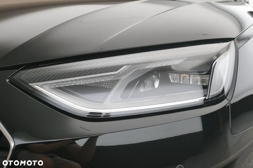 Audi A4 Limousine - 13