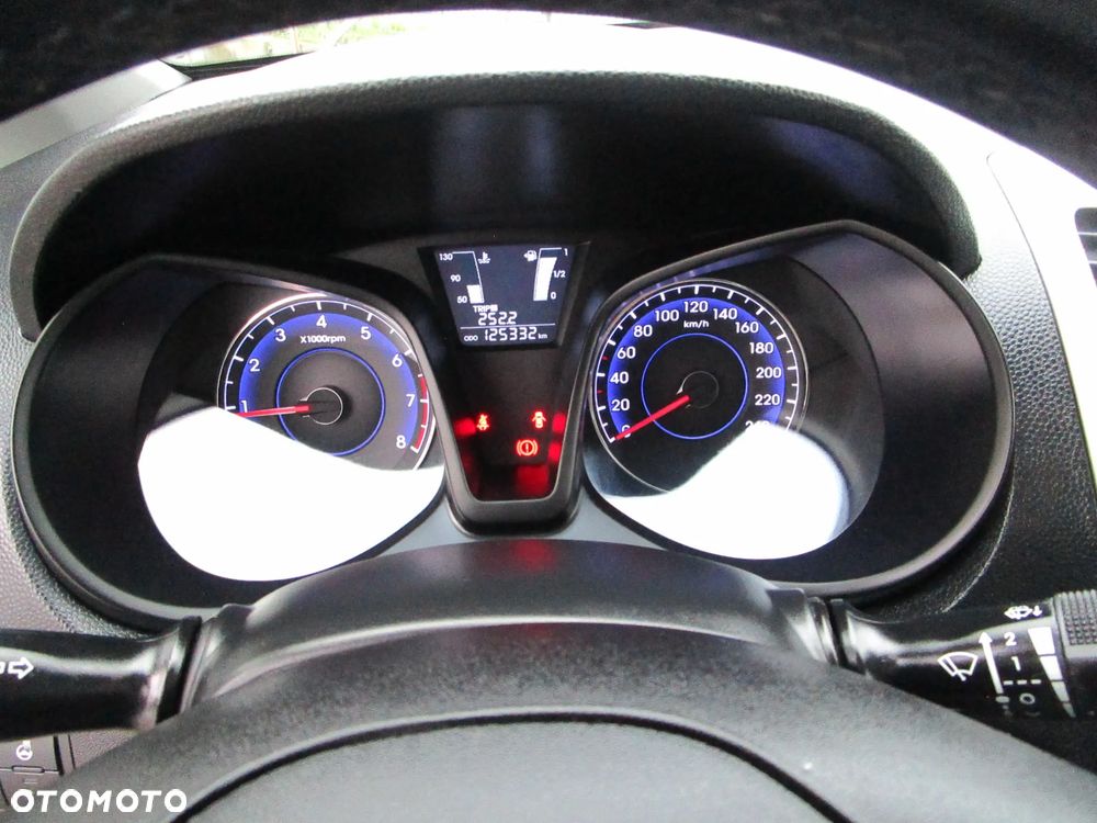 Hyundai ix20 - 25