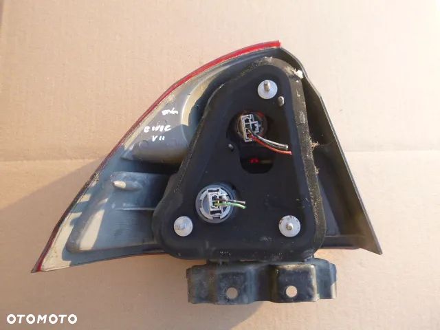 LAMPA PRAWY TYŁ PRAWA TYLNA HONDA CIVIC VII 5D LIFT SEDAN - 7