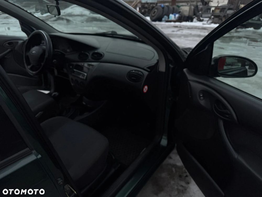 Ford Focus - 11