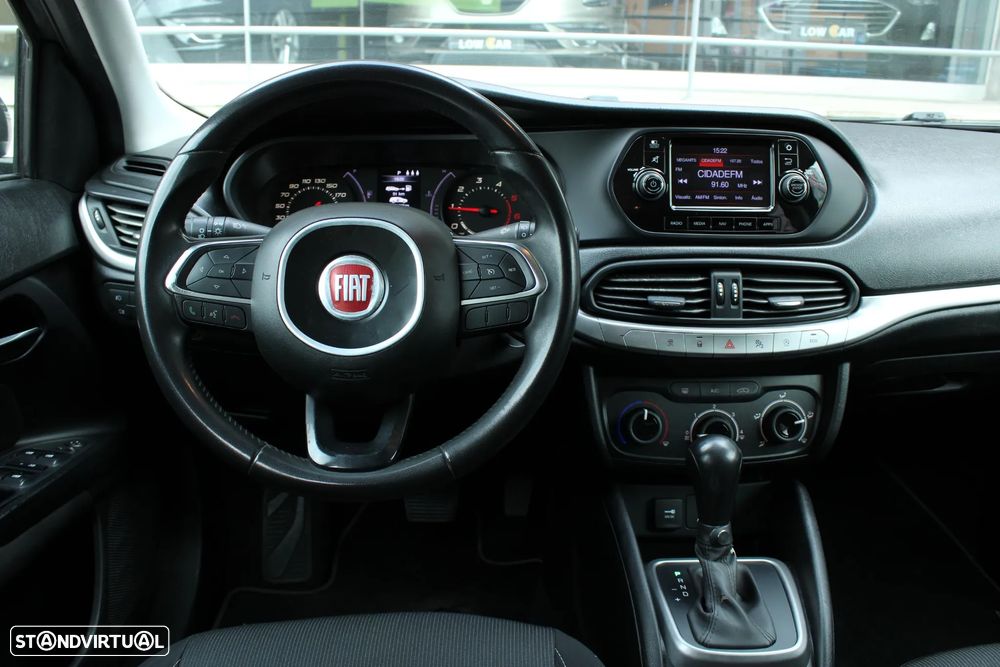 Fiat Tipo Station Wagon 1.6 M-Jet Lounge Tech DCT - 16