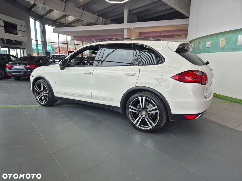 Porsche Cayenne - 11