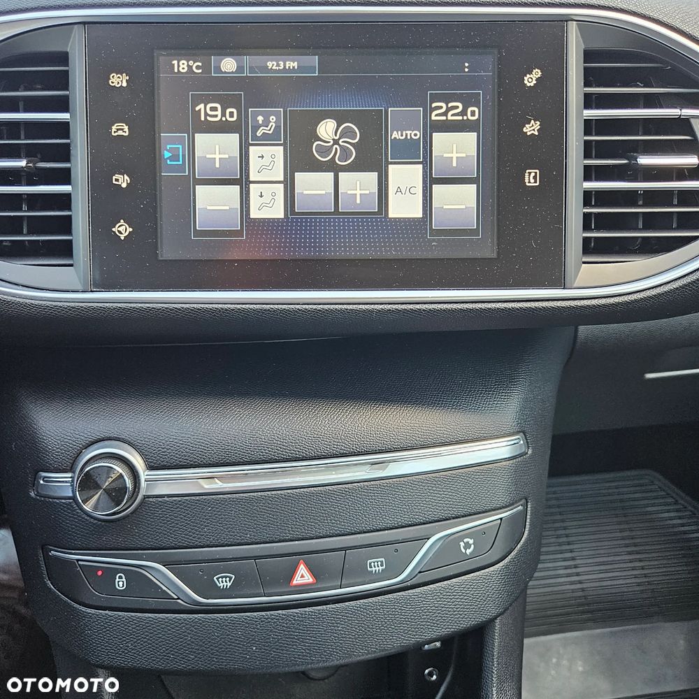 Peugeot 308 1.2 PureTech GPF Active S&S - 16