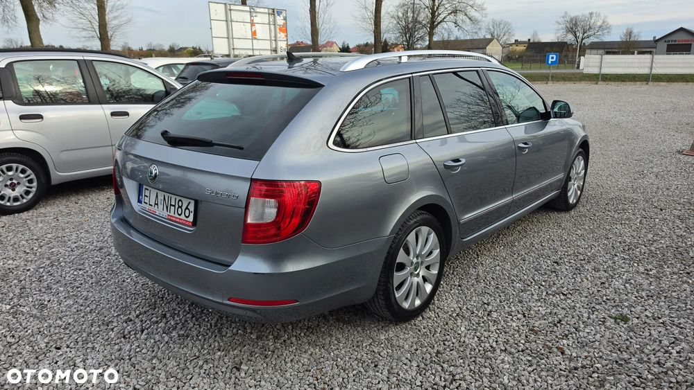 Skoda Superb 2.0 TDI DSG Elegance - 6