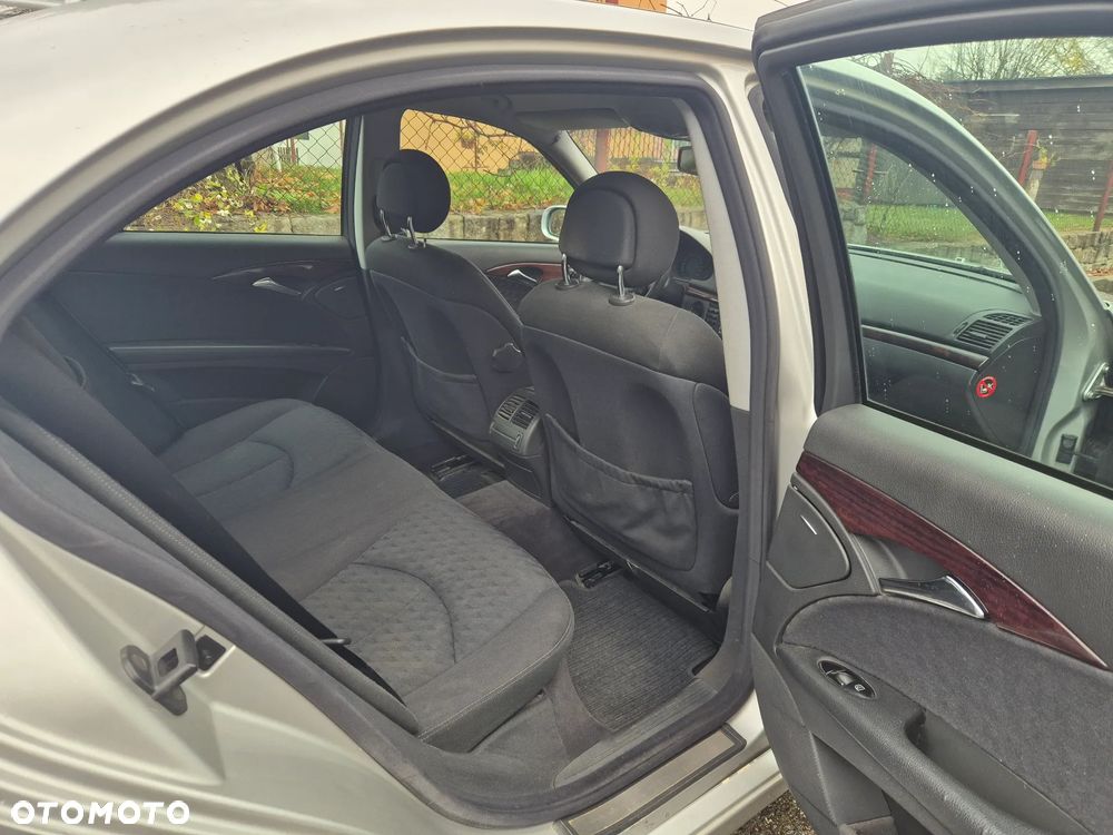 Mercedes-Benz Klasa E - 6