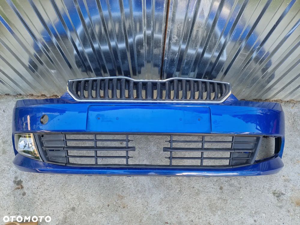 Skoda Fabia 3 6V0 Zderzak przód przedni