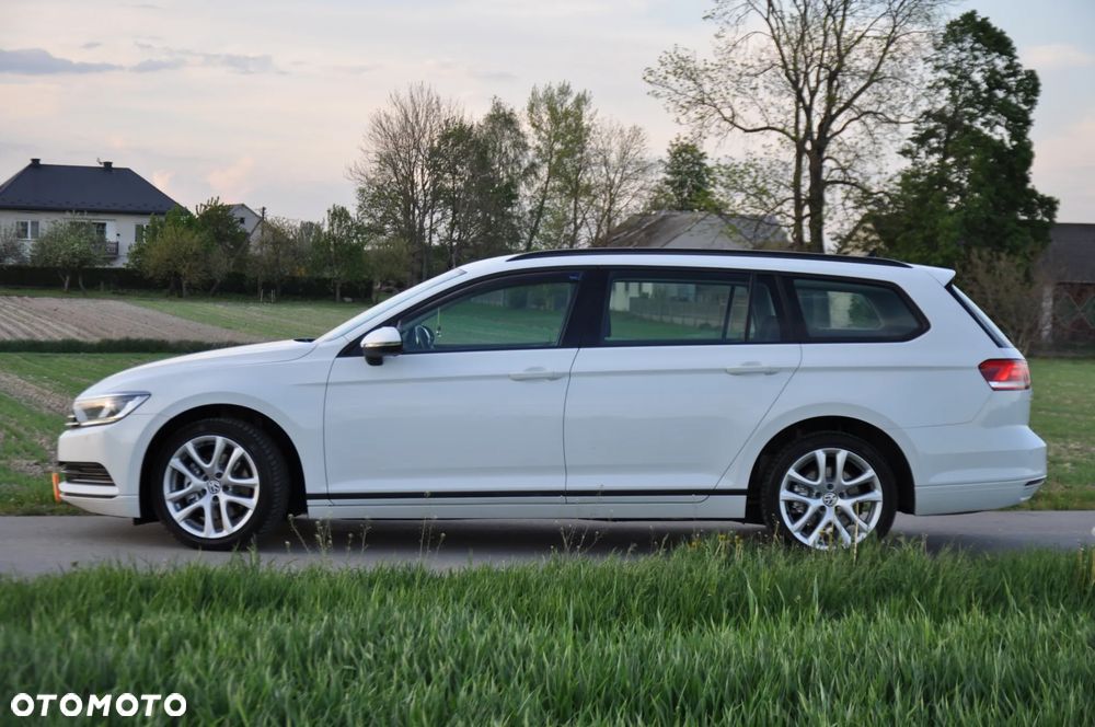 Volkswagen Passat 2.0 TDI SCR Comfortline - 5