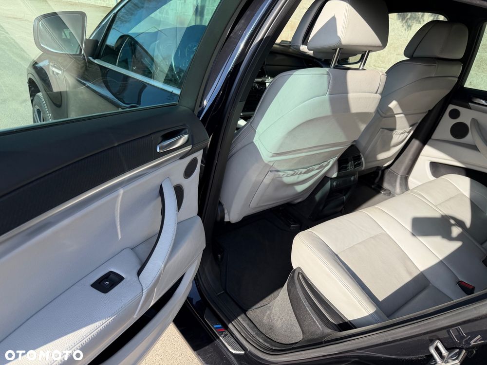 BMW X6M - 13