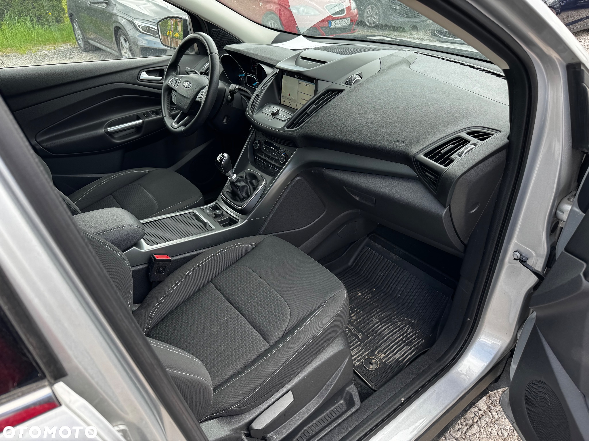 Ford Kuga 1.5 EcoBoost 2x4 Cool & Connect - 24