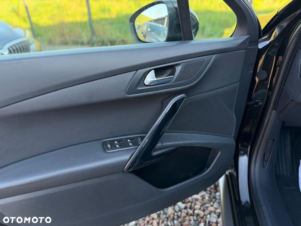 Peugeot 508 RXH BlueHDi 180 EAT6 Stop&Start - 27