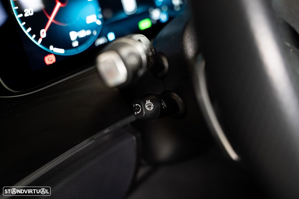 Mercedes-Benz E 300 de 4Matic T 9G-TRONIC - 21