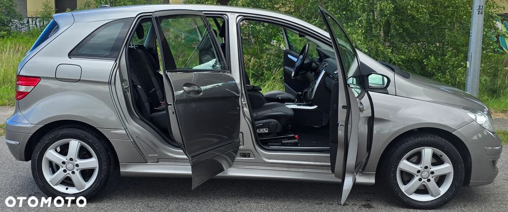 Mercedes-Benz Klasa B 200 CDI Autotronic - 13