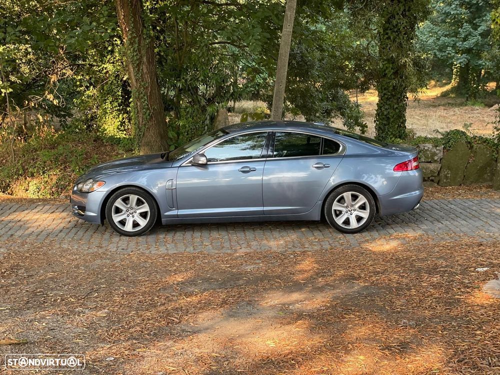 Jaguar XF 2.7 D V6 Premium Luxury - 5