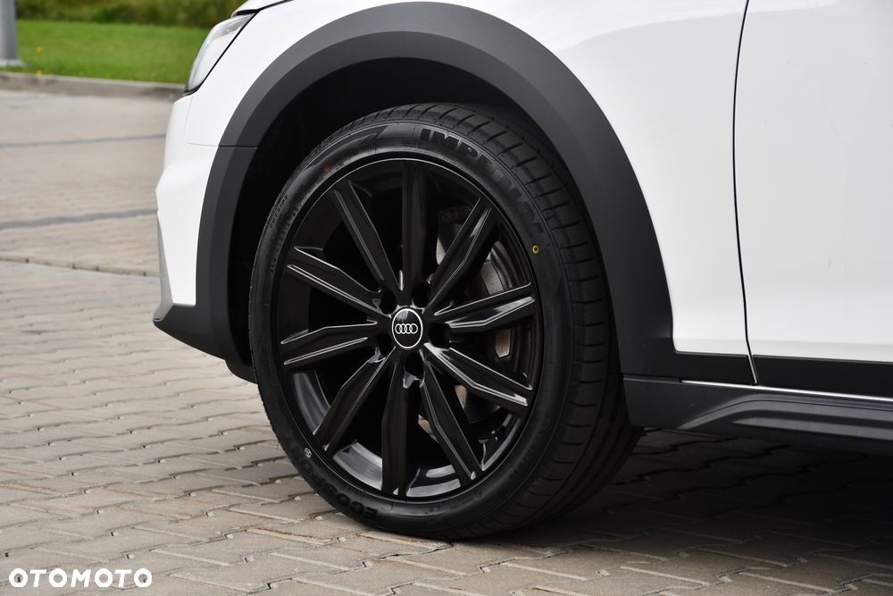 Audi A4 Allroad - 11