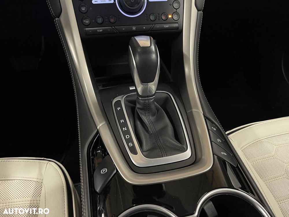 Ford Mondeo 2.0 TDCi Start-Stopp PowerShift-Aut Vignale - 25