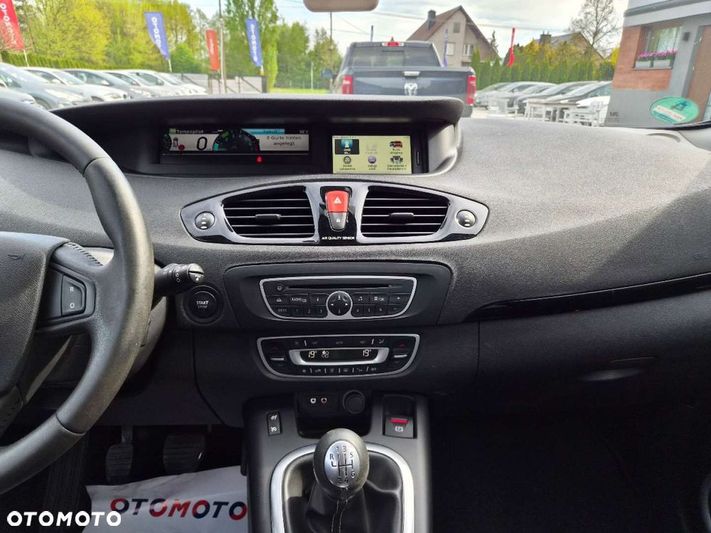 Renault Grand Scenic - 27