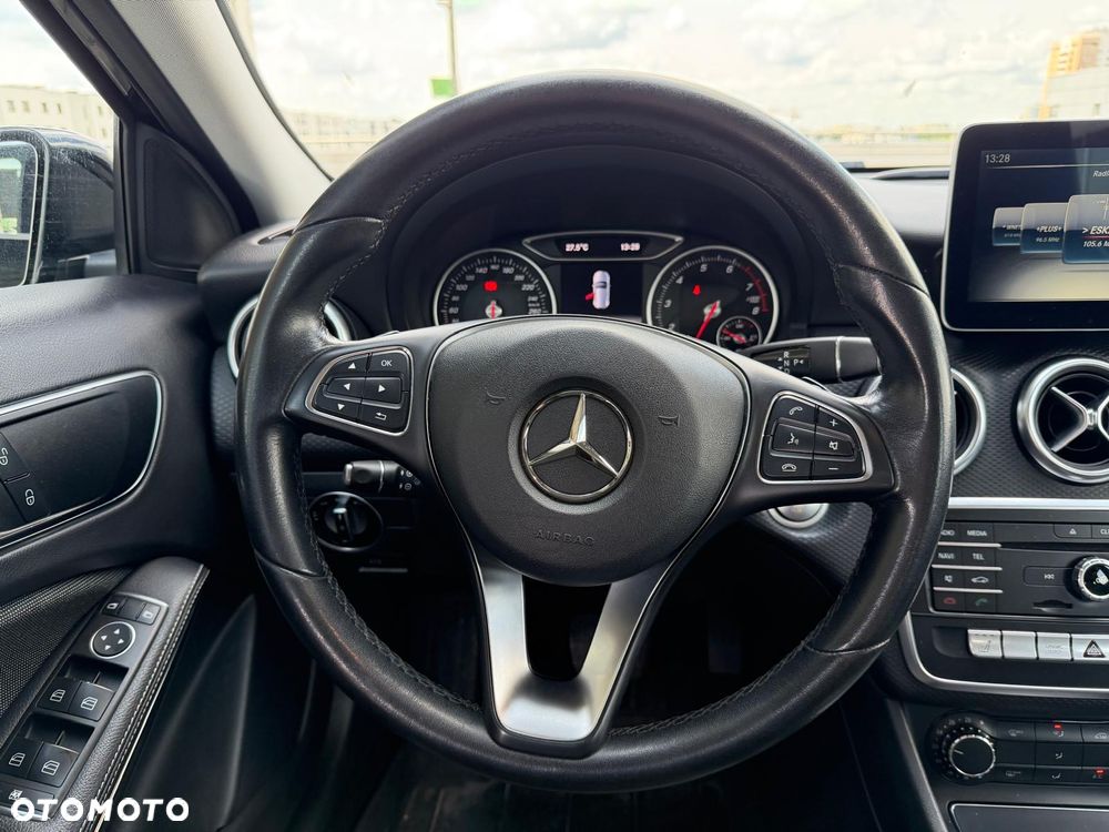 Mercedes-Benz Klasa A 180 7G-DCT Style - 17