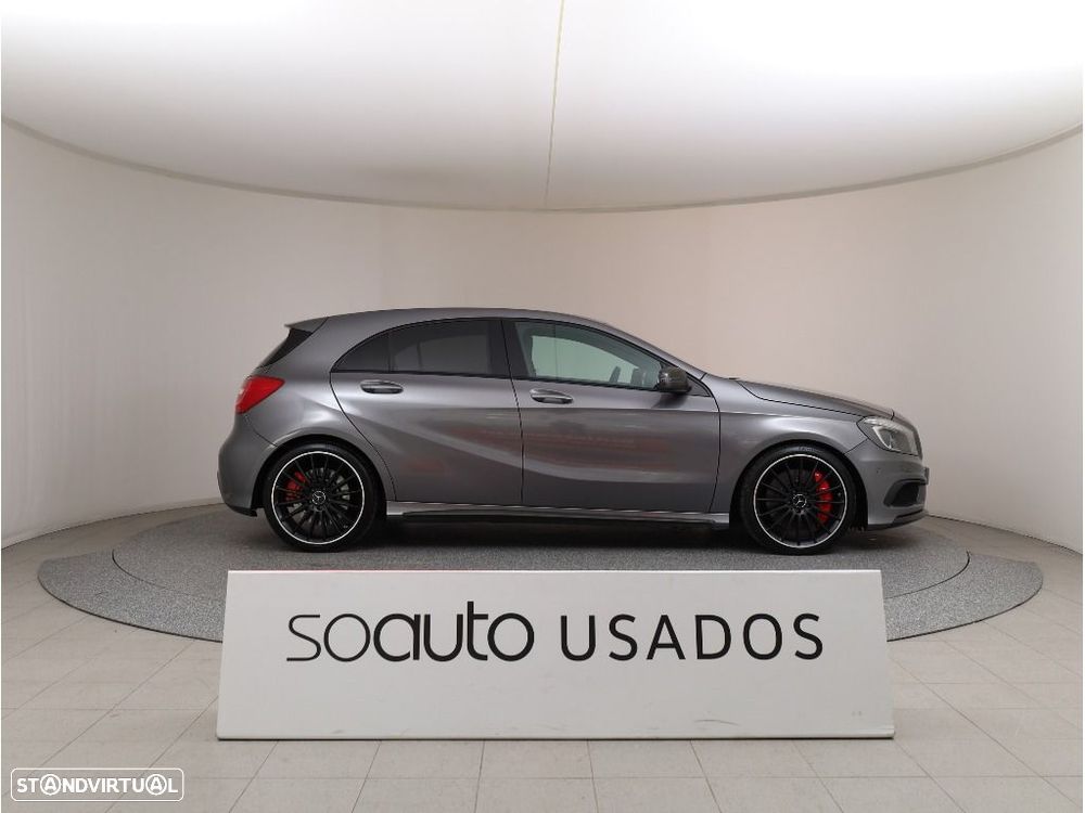 Mercedes-Benz A 45 AMG 4-Matic - 10