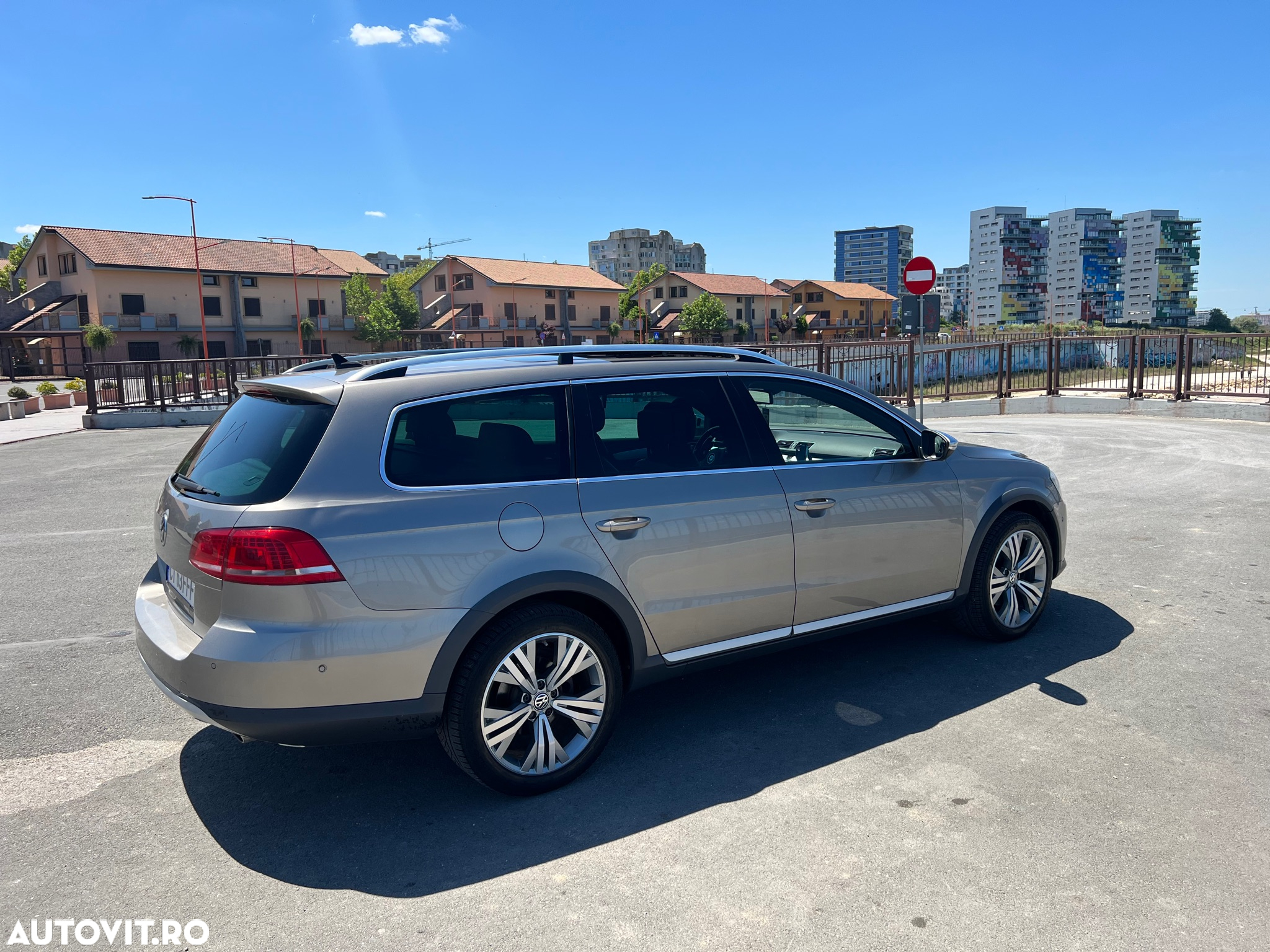 Volkswagen Passat Alltrack 2.0 TDI 4Motion DSG BlueMotion Tec - 2