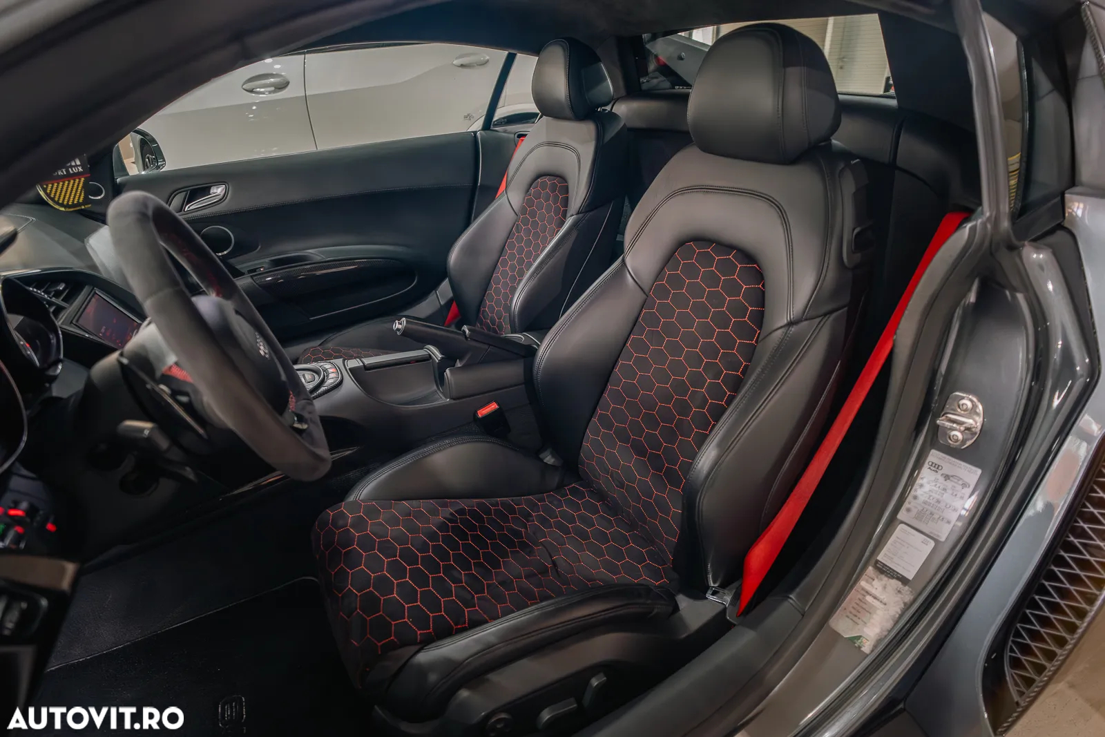 Audi R8 4.2 FSI Quattro - 19