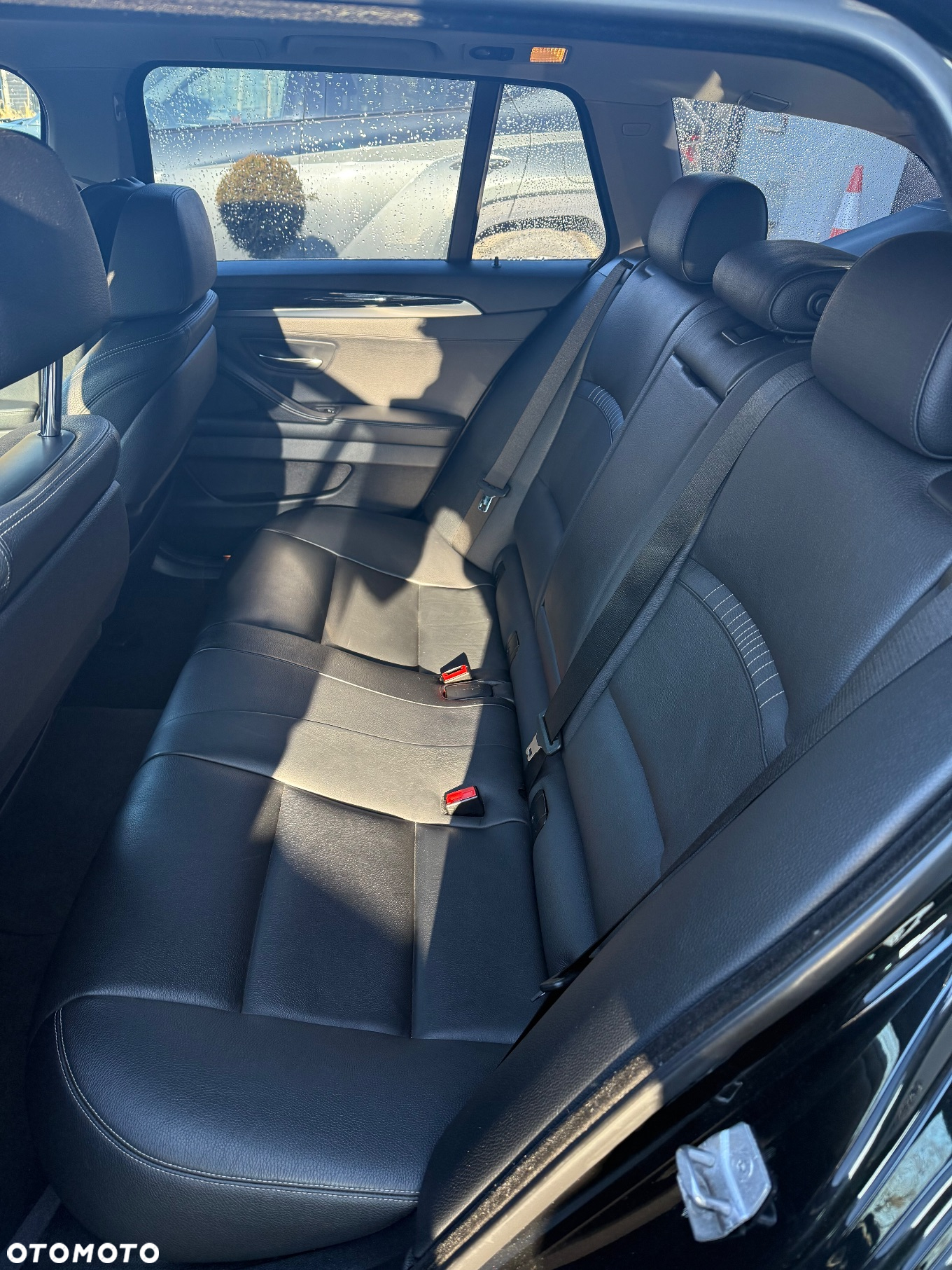 BMW Seria 5 525d xDrive Luxury Line - 17