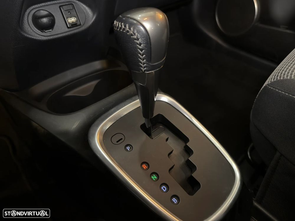 Toyota Yaris 1.5 HSD Active - 4