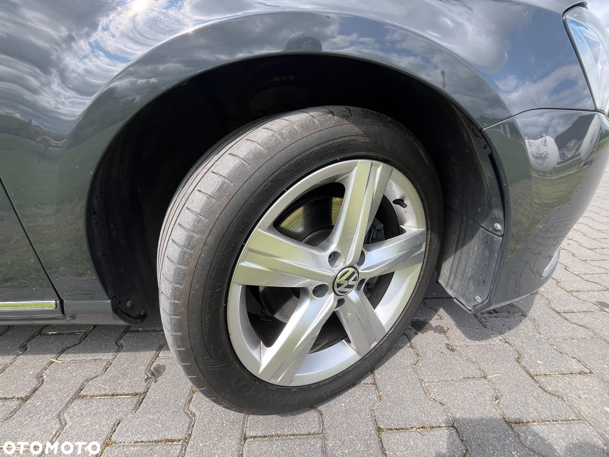 Volkswagen Passat - 8