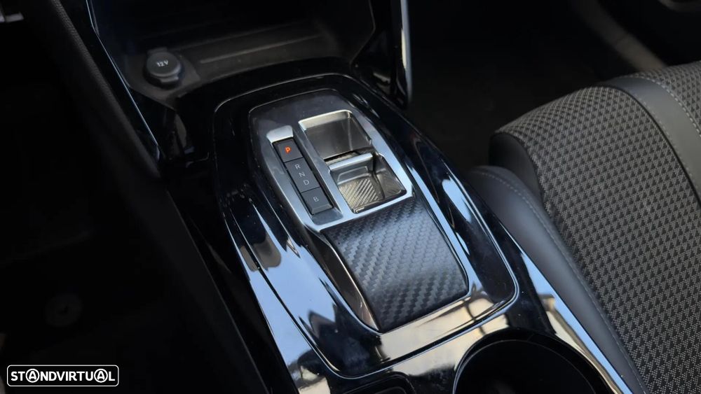 Peugeot e-2008 50 kWh GT - 19