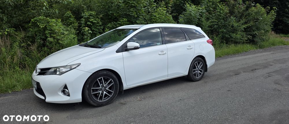 Toyota Auris - 5