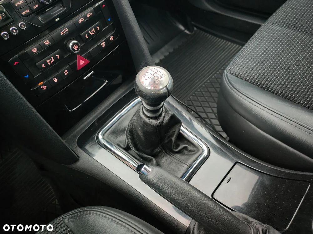 Peugeot 407 2.0 HDI Platinum - 28