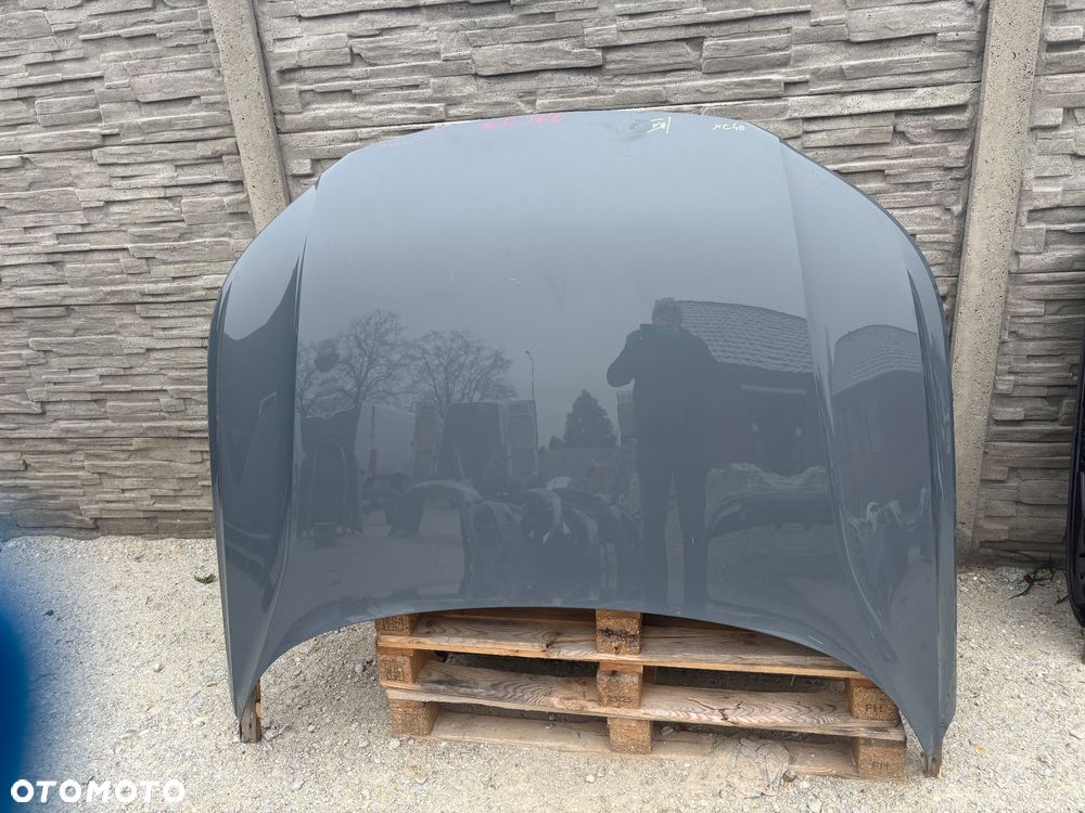 Volvo XC40 II  17-Maska silnika - 1