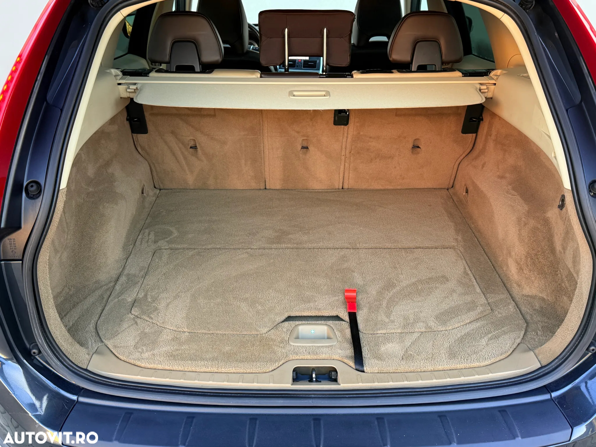 Volvo XC 60 2.4D AWD Aut. Summum - 11