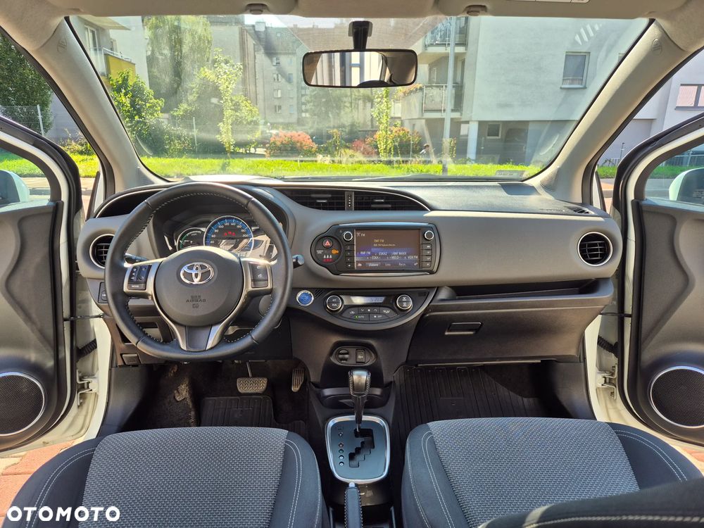 Toyota Yaris - 22