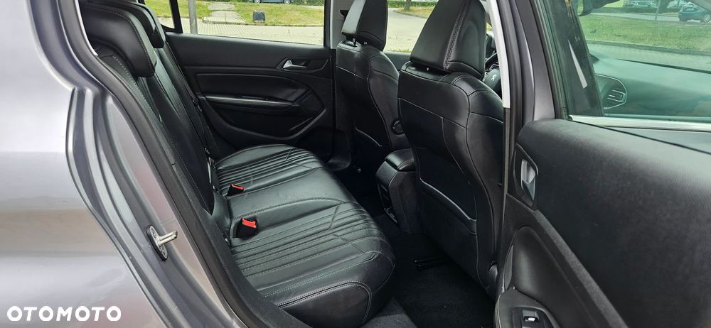 Peugeot 308 PureTech 130 GPF EAT8 Stop & Start Allure - 6