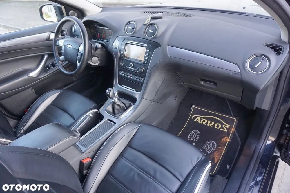 Ford Mondeo 2.0 TDCi Business Edition - 31