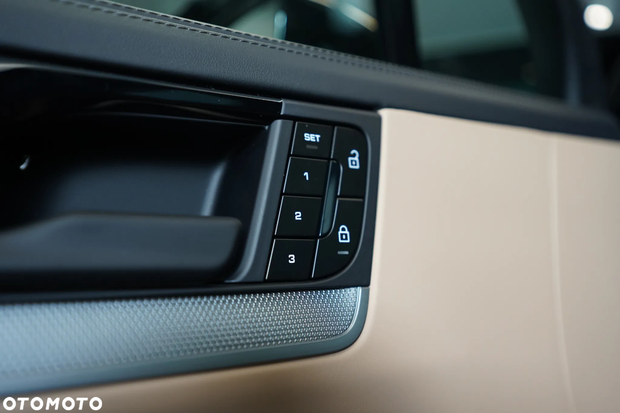 Porsche Cayenne Coupe E-Hybrid PHEV - 19