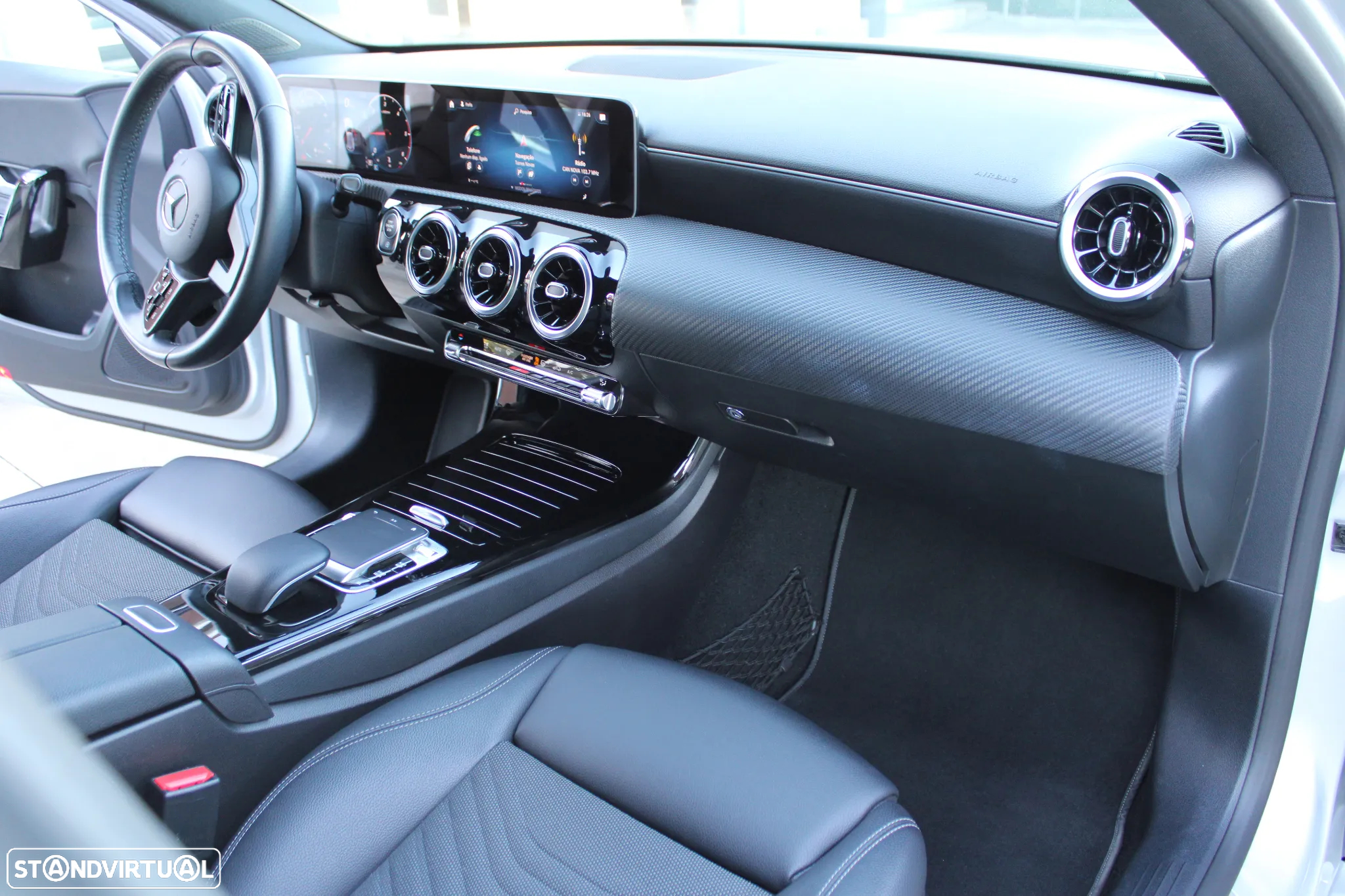 Mercedes-Benz A 180 d Style Plus Aut. - 35