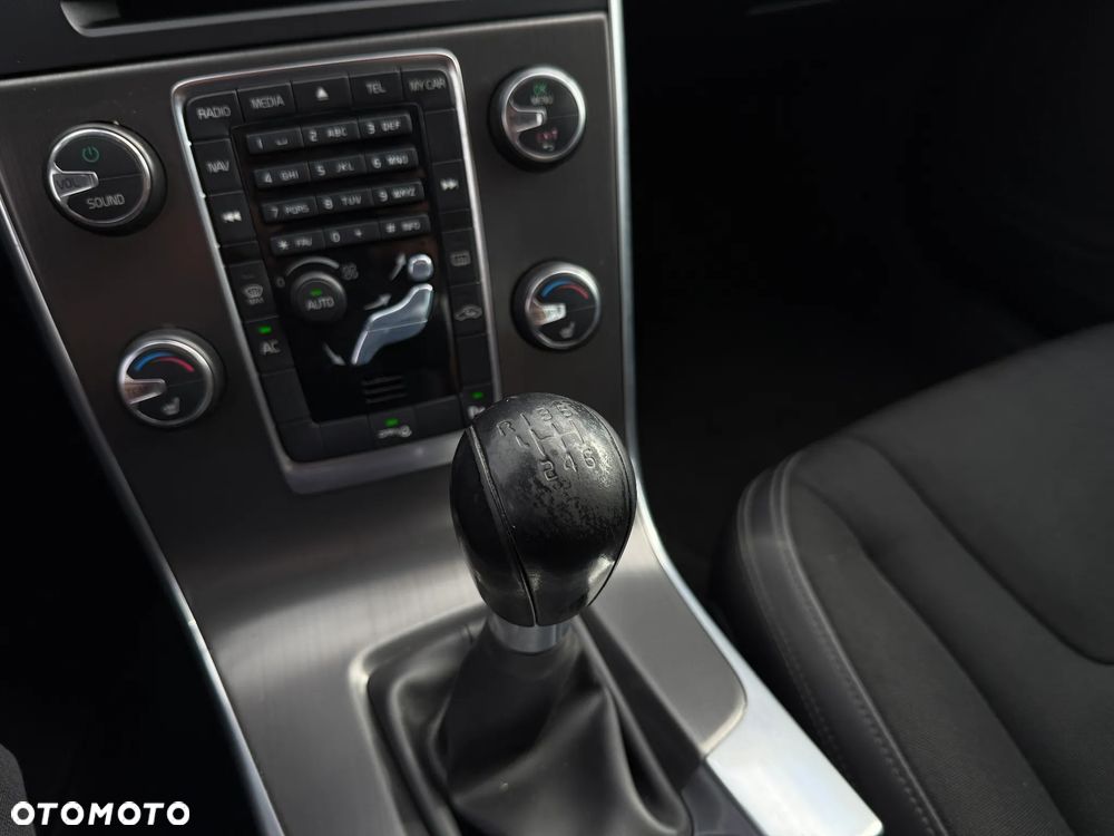Volvo S60 DRIVe Momentum - 19