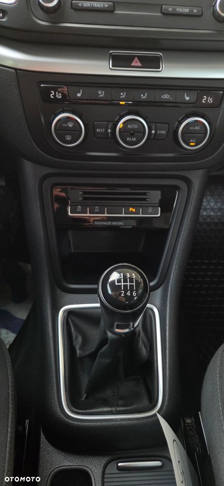 Volkswagen Sharan 2.0 TDI BlueMotion Technology Highline - 24