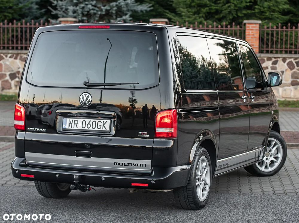 Volkswagen Multivan - 9