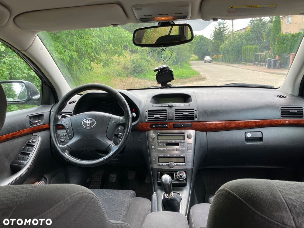 Toyota Avensis 2.0 D-4D Combi - 9