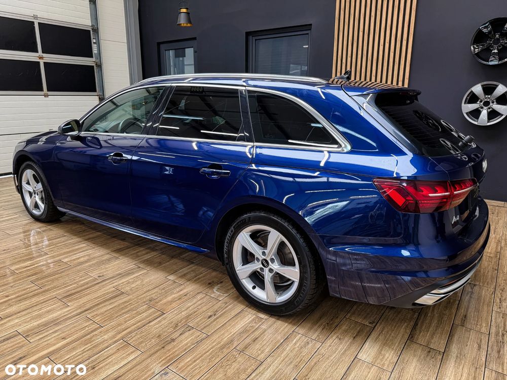 Audi A4 Avant 40 TFSI S tronic - 10