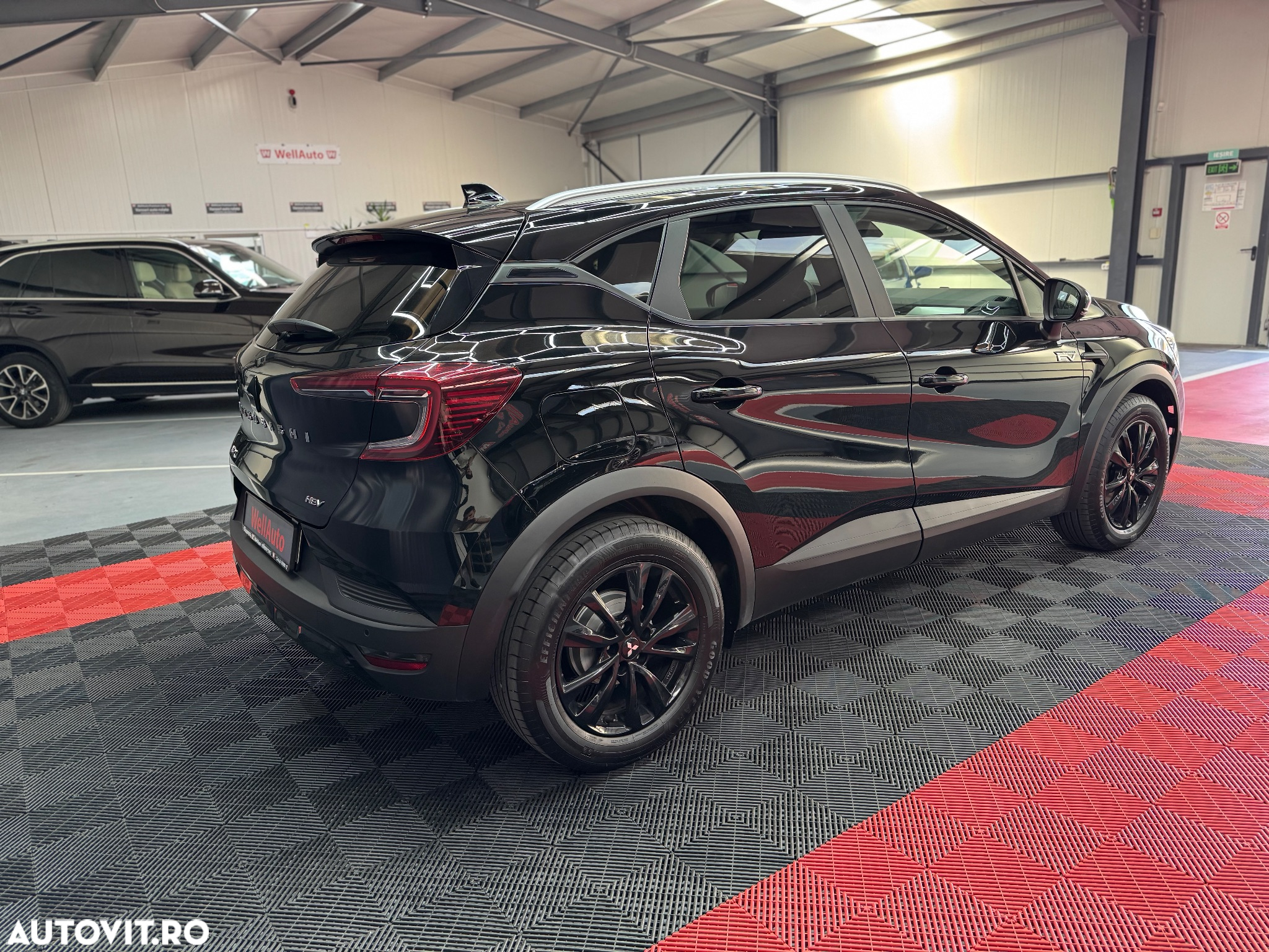 Mitsubishi ASX - 5