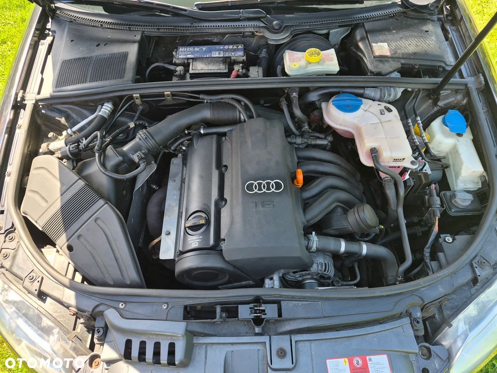 Audi A4 Limousine - 13