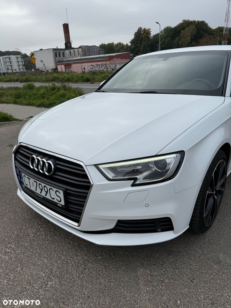 Audi A3 Sportback - 1