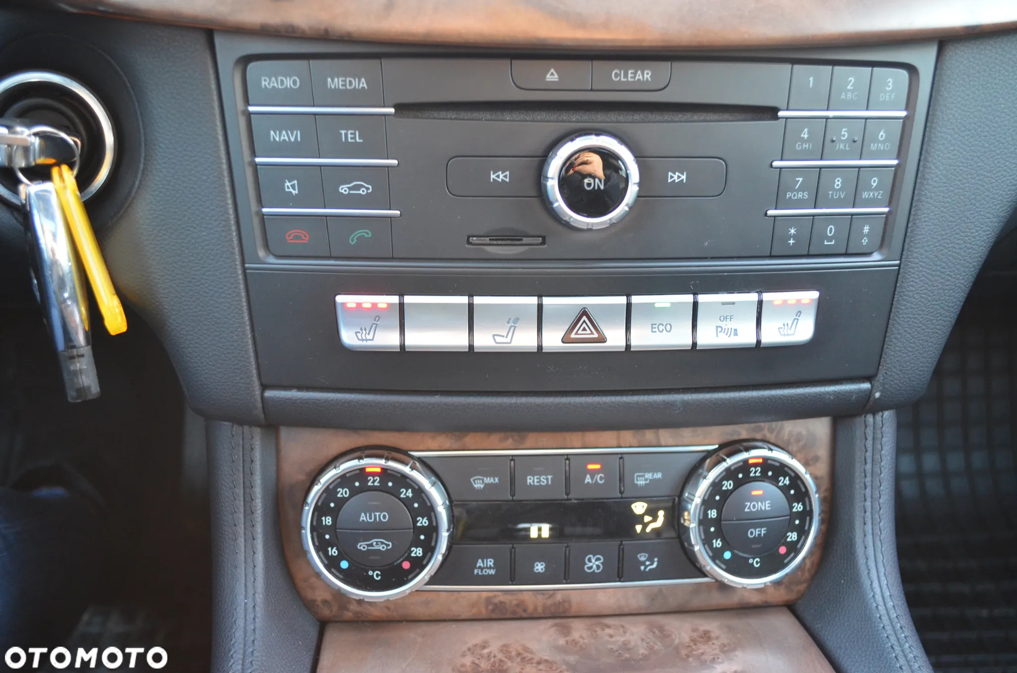 Mercedes-Benz CLS 350 d 4-Matic - 17