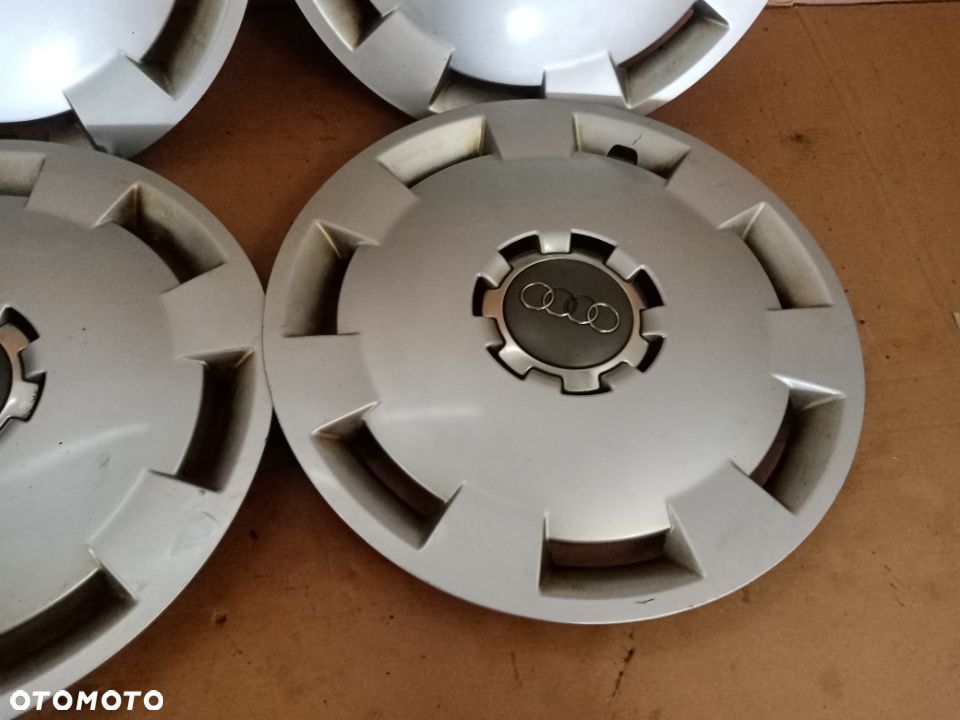 Kołpaki dekle Audi A3 A4 R16 8E0601147A - 2