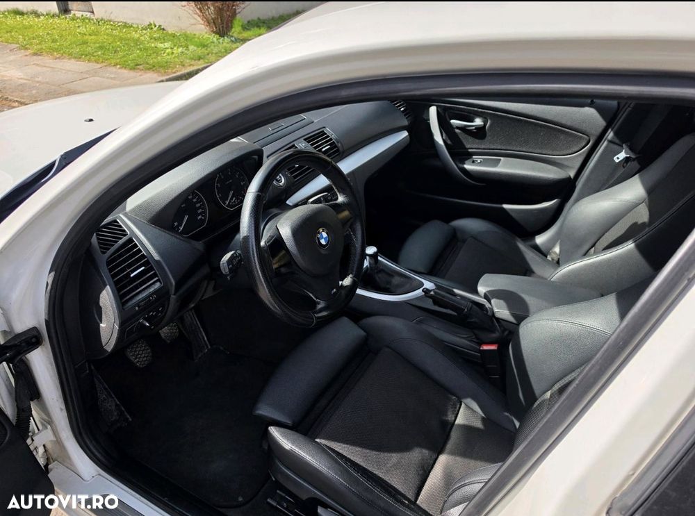 BMW Seria 1 116i - 4
