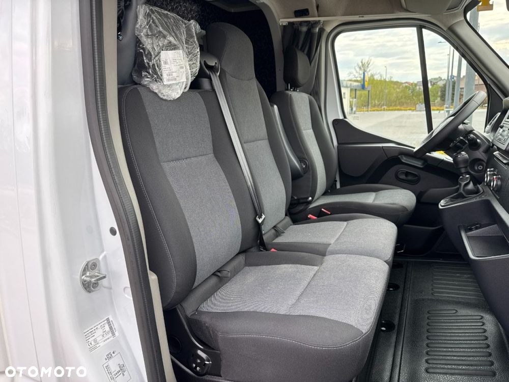 Renault Master - 33