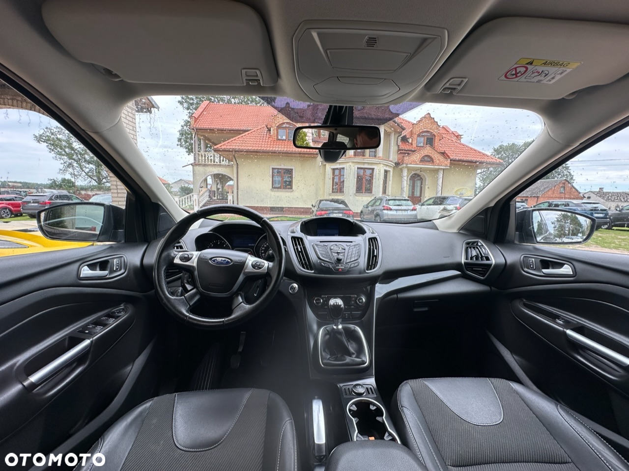 Ford Kuga 2.0 TDCi 2x4 Titanium - 11